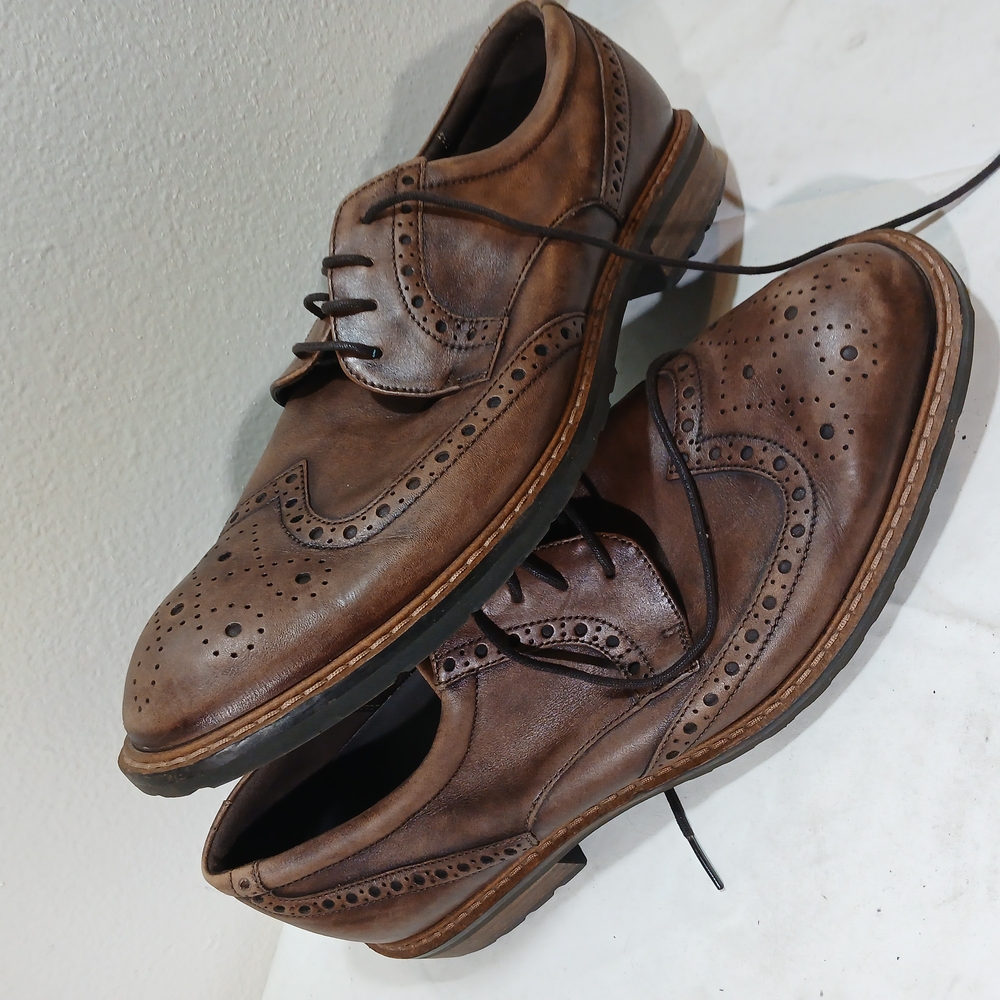 Classic Brown Leather Brogue Shoes